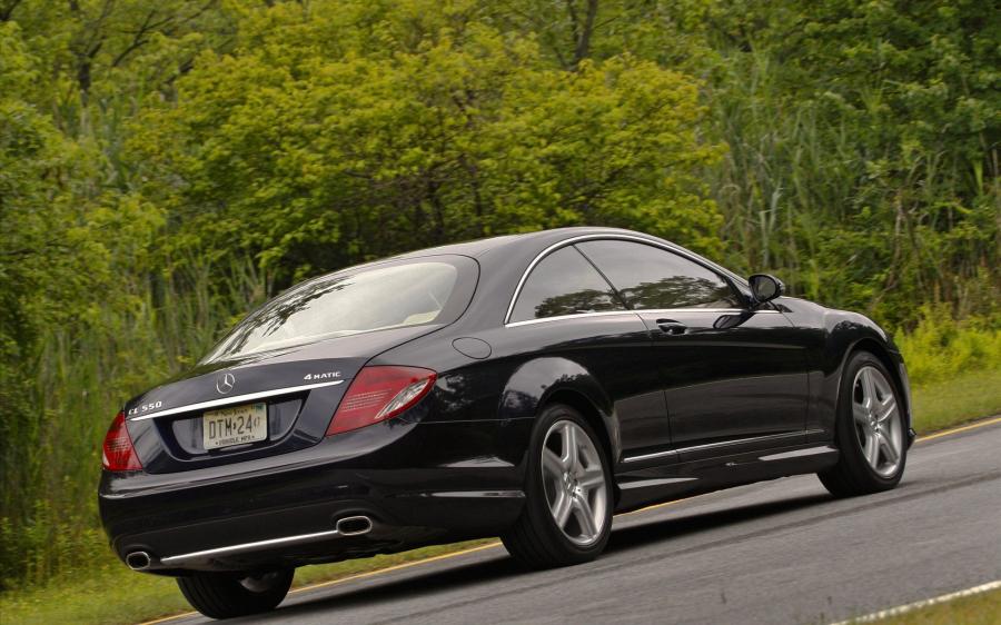  Mercedes-Benz CL550 4Matic 2009 года  (фото 7 из 26)